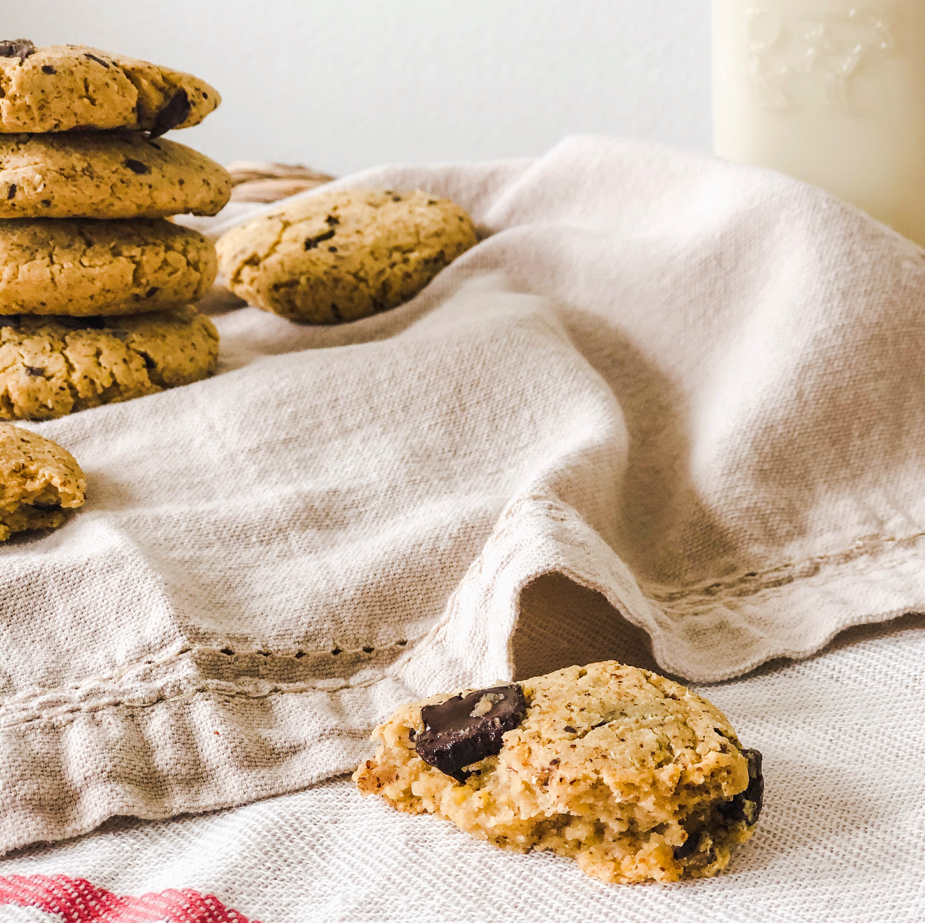 The Best And Delicious Soft Chocolate Chip Cookies – RAW Nutritional