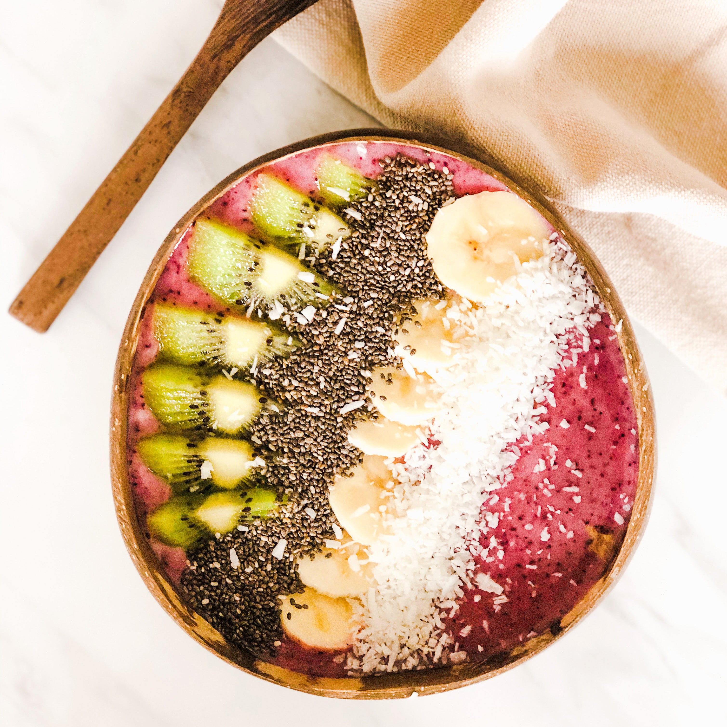 Goji Berries Smoothie Bowl – RAW Nutritional