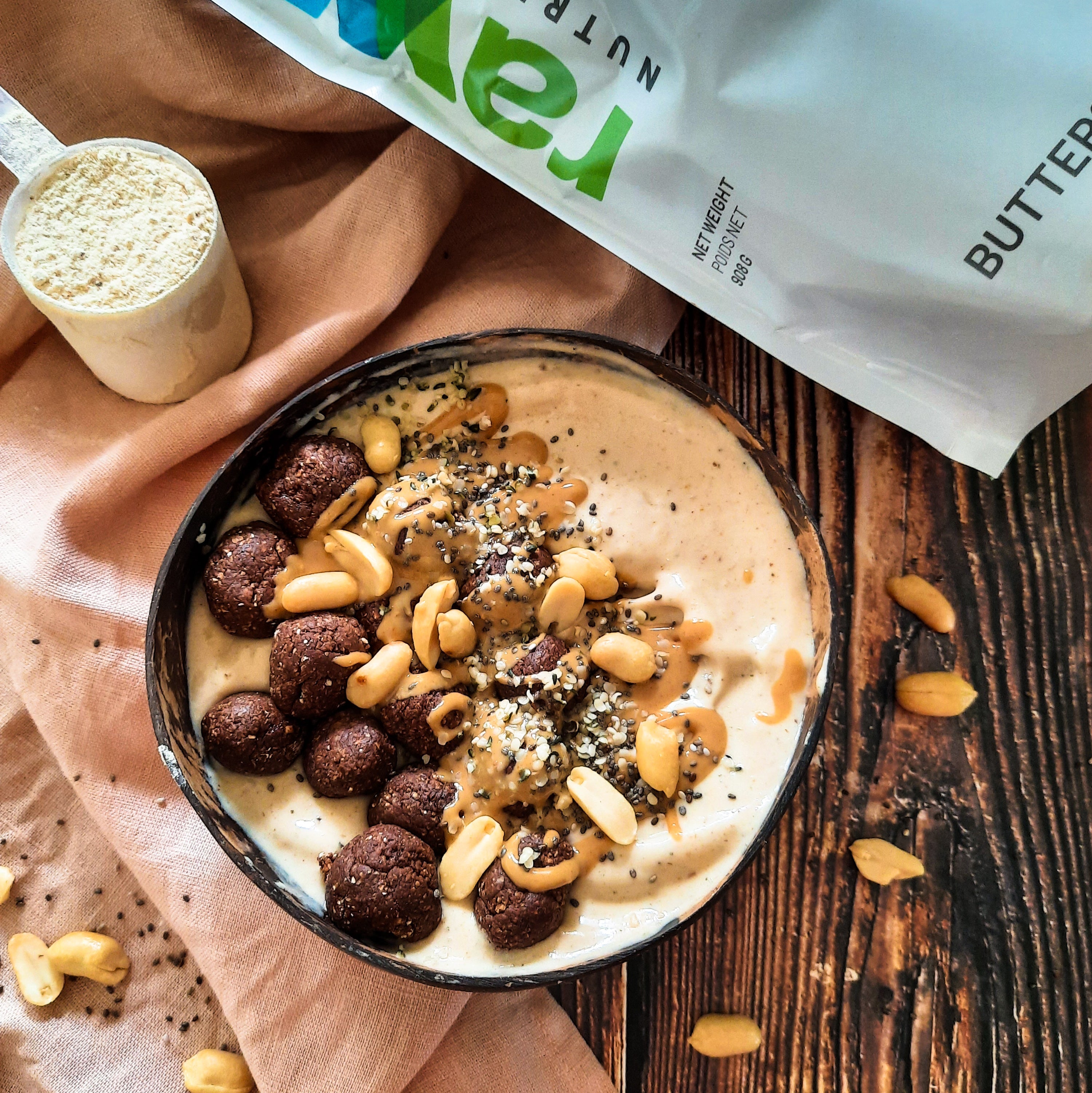 Snickers Smoothie Bowl - RAW Nutritional