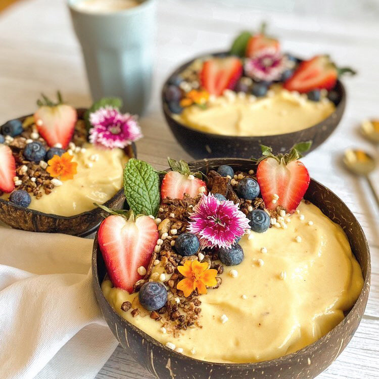 Pina Colada Smoothie Bowl – RAW Nutritional