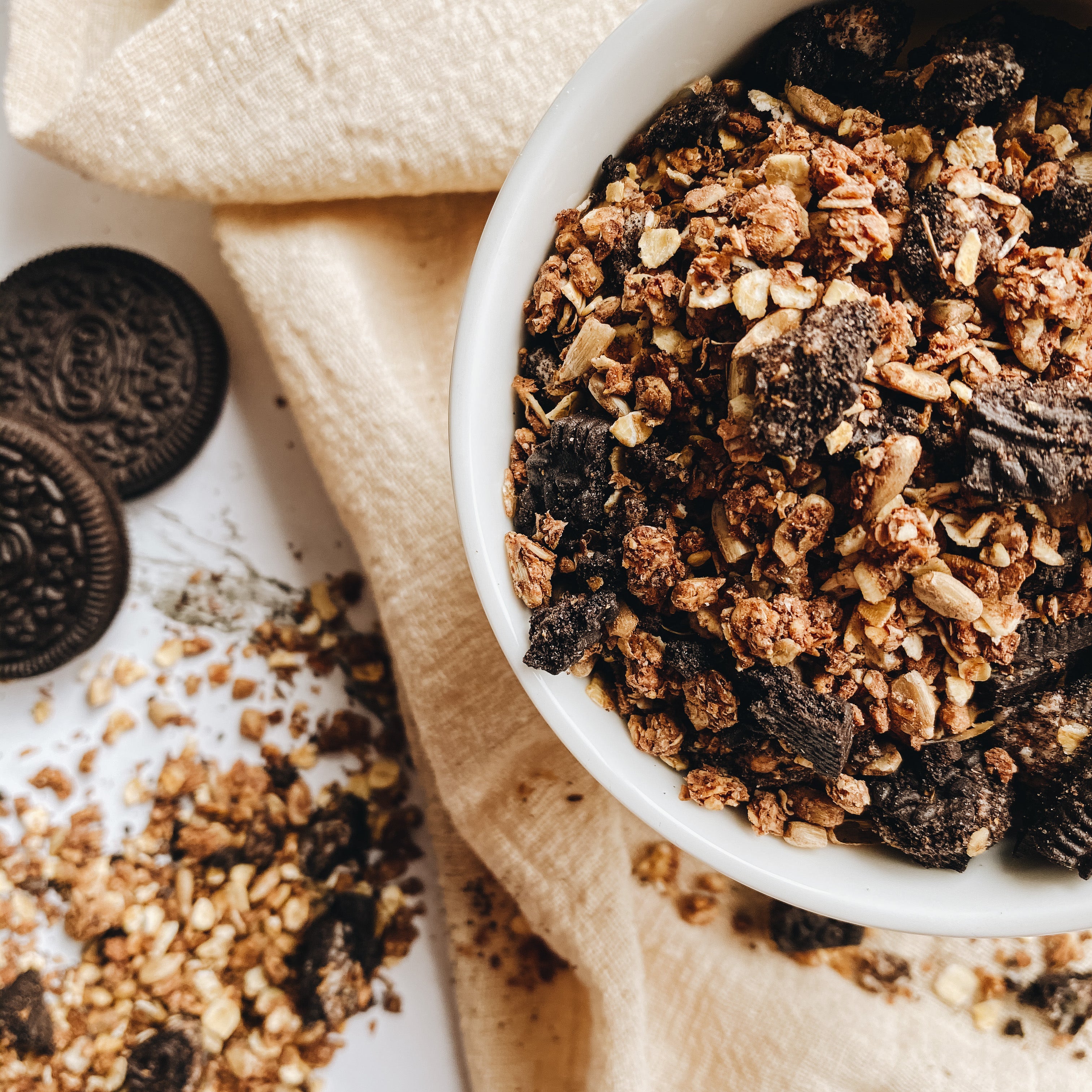 Oreo Cookies Granola - RAW Nutritional