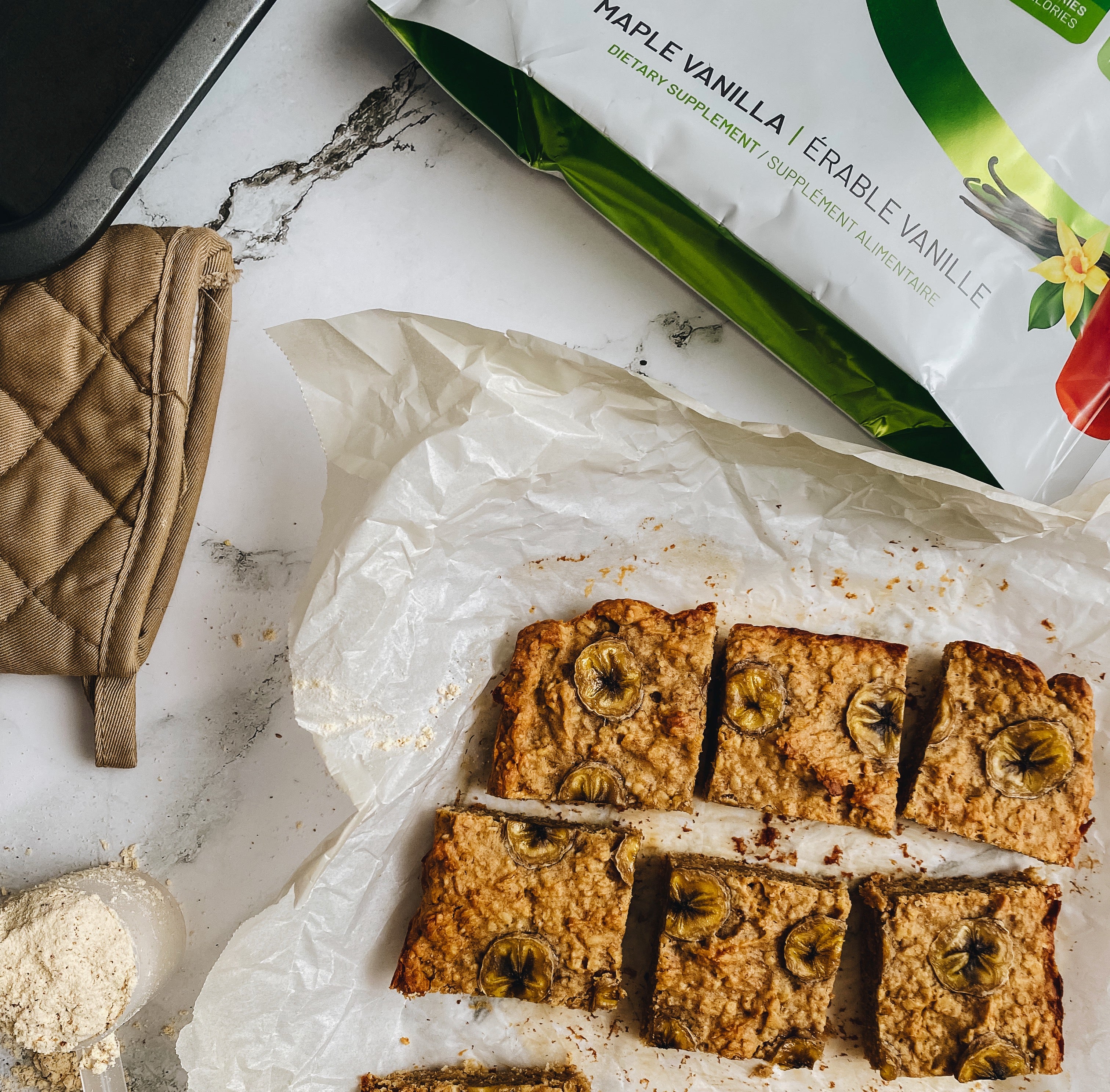 Banana Protein Breakfast Squares - RAW Nutritional