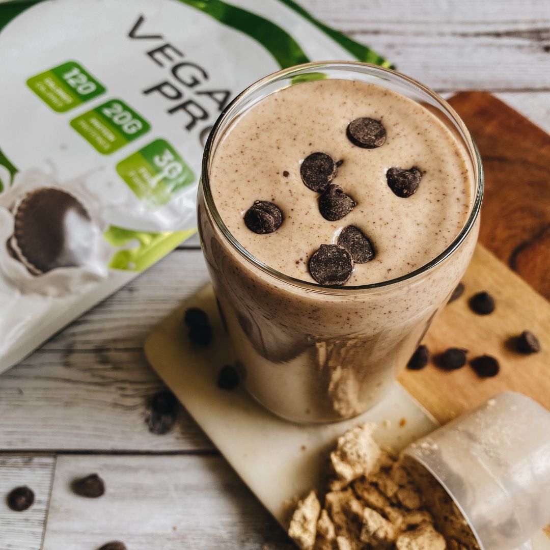 Plant-based Cookie Dough Smoothie – RAW Nutritional