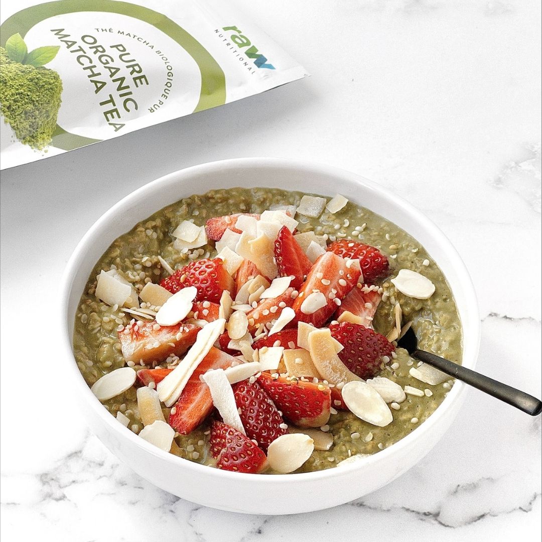 Plant-Based Matcha Coconut Oatmeal – RAW Nutritional