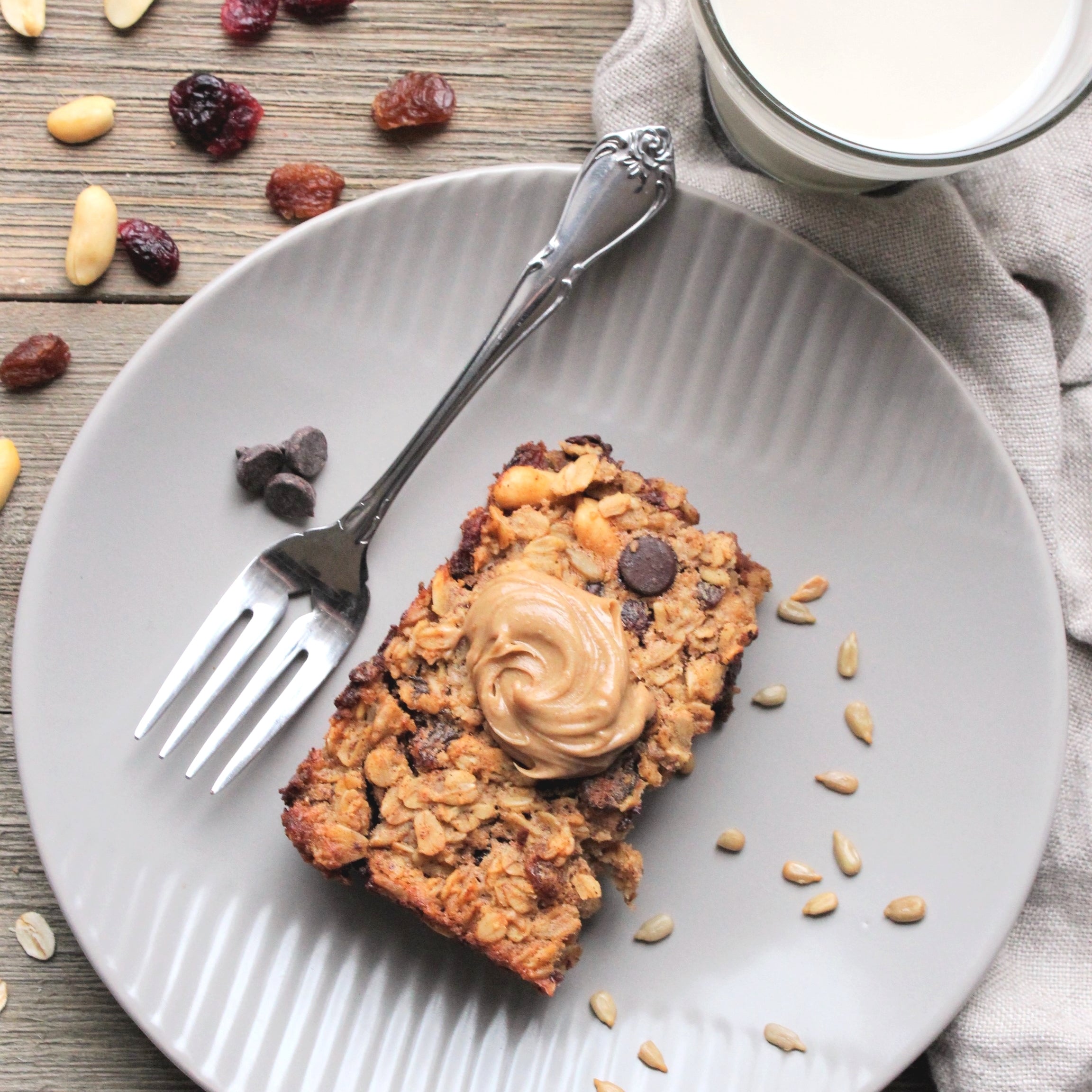 "Trail Mix" Baked Oatmeal - RAW Nutritional Recipes