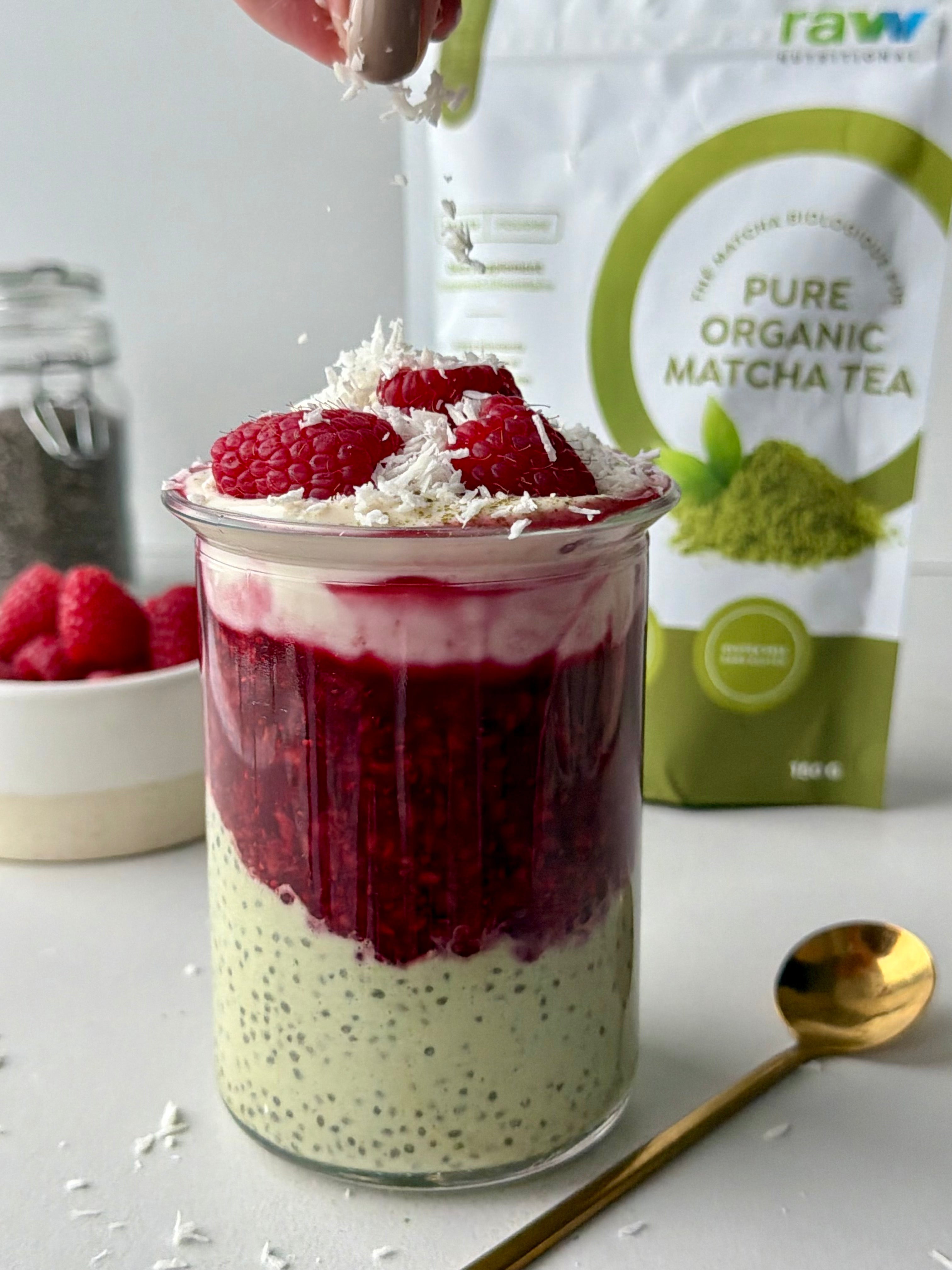 Matcha Raspberry Pudding Matcha & Raspberry Chia Pudding – RAW Nutritional